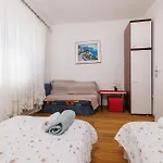 Διαμέρισμα Anica *