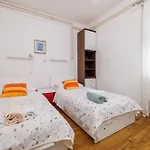 Anica Apartman